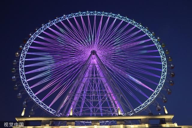 江苏常州:江南环球港摩天轮上演灯光秀|江苏省_新浪财经_新浪网