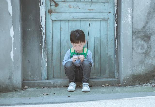 高铁上，我目睹了一个孩子被羞辱的全过程：请别再这样教育孩子了休闲区蓝鸢梦想 - Www.slyday.coM