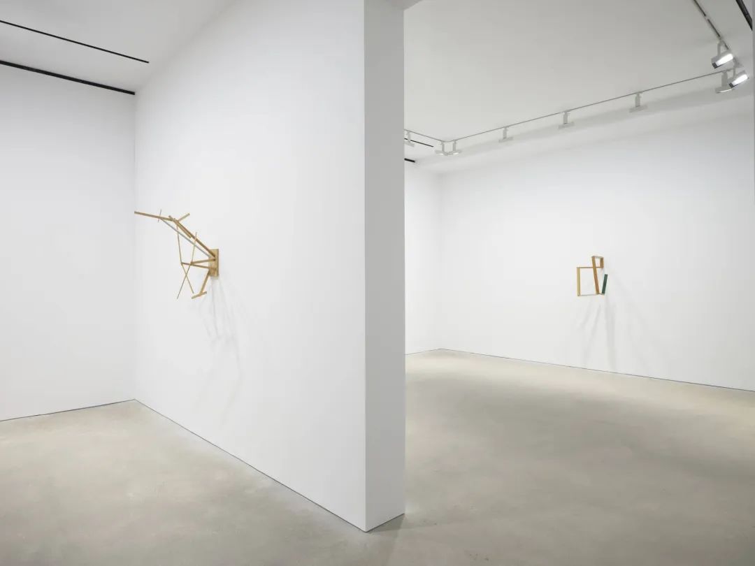 在平面绘画里，阿尔·泰勒向三维世界打上一杆！休闲区蓝鸢梦想 - Www.slyday.coM