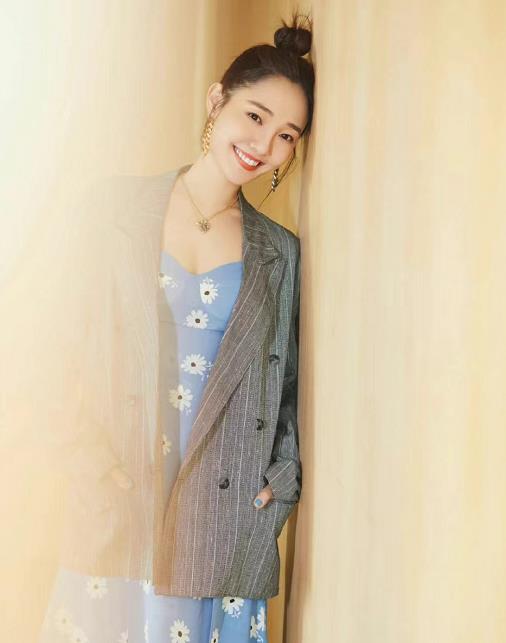 肖战白百何IP暴露，疑齐聚重庆拍摄《骄阳伴我》，网友：期待住了休闲区蓝鸢梦想 - Www.slyday.coM