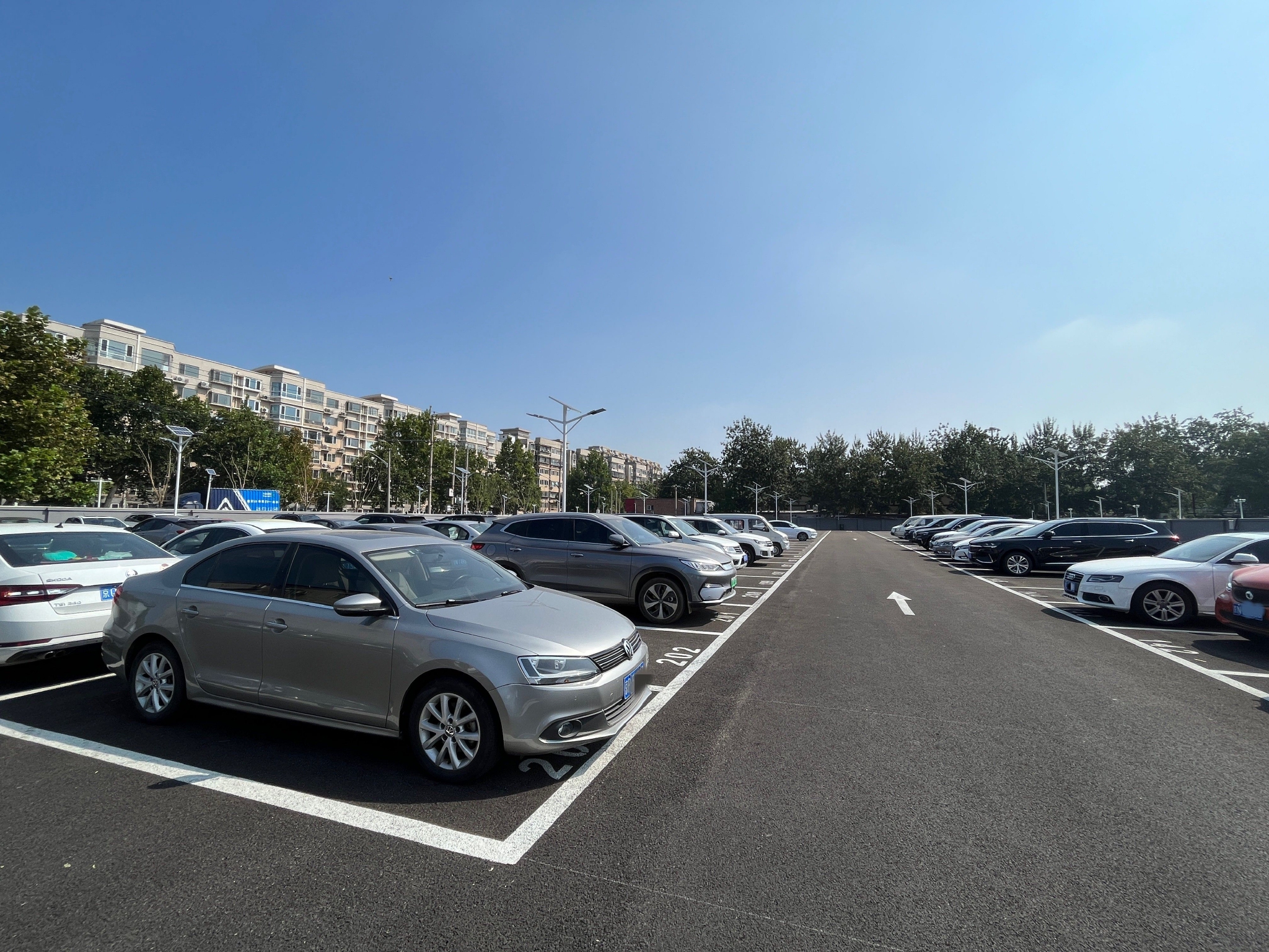 街镇联手为居民找地儿停车|居民|停车|停车场_新浪新闻