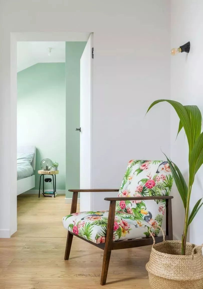 55平loft小户型单身公寓，挑高的设计，却装出了别墅的格调！休闲区蓝鸢梦想 - Www.slyday.coM