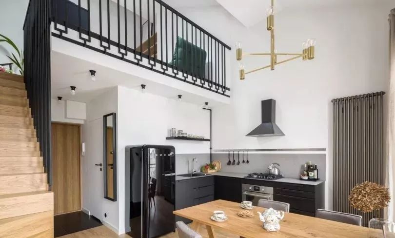 55平loft小户型单身公寓，挑高的设计，却装出了别墅的格调！休闲区蓝鸢梦想 - Www.slyday.coM