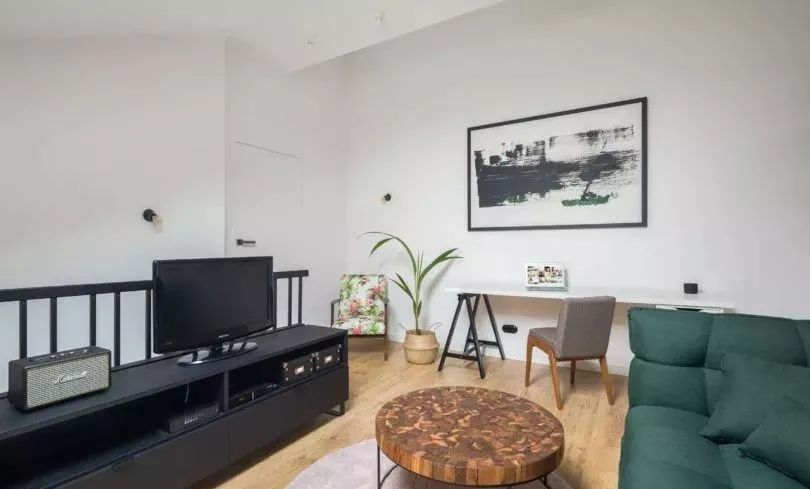 55平loft小户型单身公寓，挑高的设计，却装出了别墅的格调！休闲区蓝鸢梦想 - Www.slyday.coM