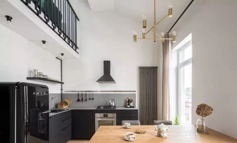 55平loft小户型单身公寓，挑高的设计，却装出了别墅的格调！休闲区蓝鸢梦想 - Www.slyday.coM