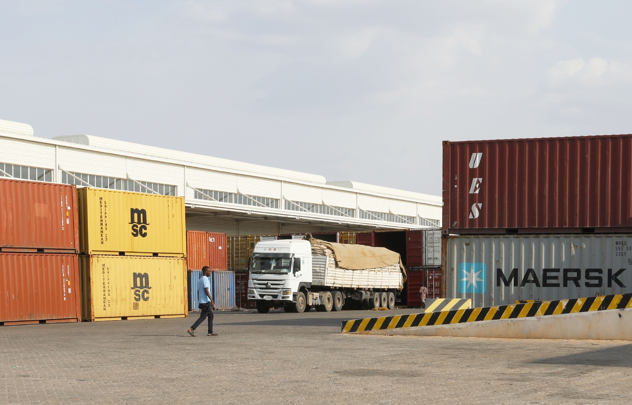 探访吉布提国际自贸区|自贸区|跨境电商|新华社_新浪新闻