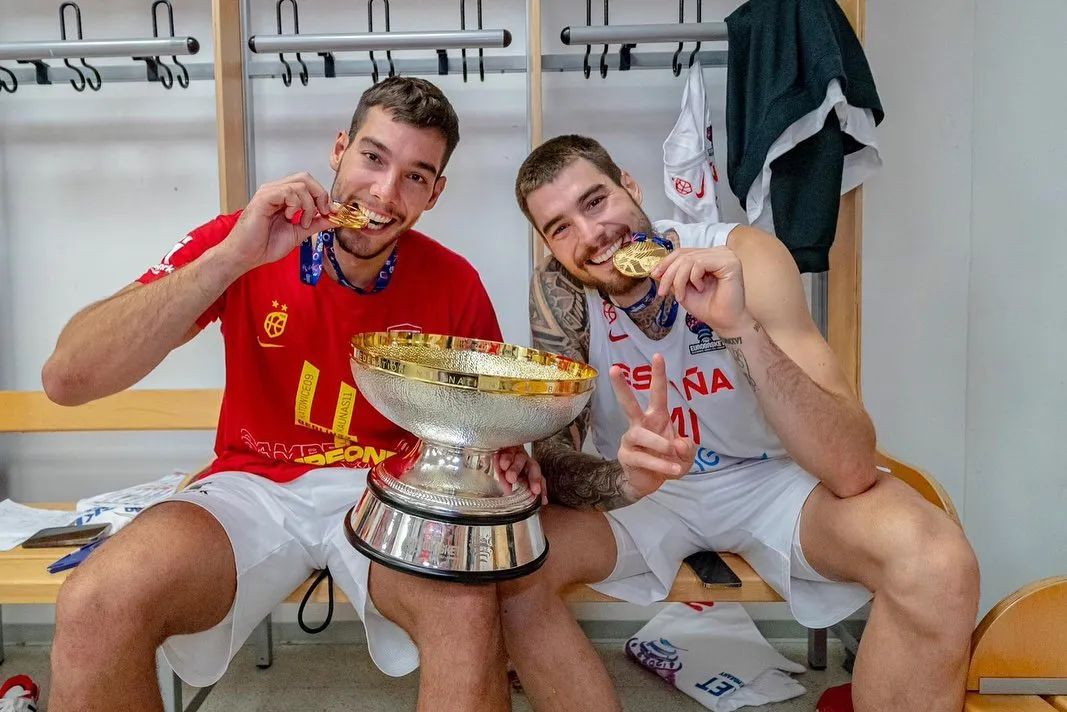 NBA流浪汉!1年换6队!恭喜了!新的FMVP诞生|胡安|NBA|森林狼_新浪新闻