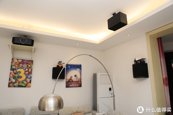 效果,而且现在的很多电影天空声道也并不活跃,顶上放4只音箱有些浪费