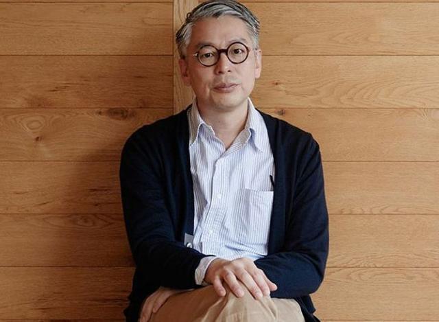 年过50、身高170，让优衣库变“潮”，他的穿搭为什么被人追捧？休闲区蓝鸢梦想 - Www.slyday.coM