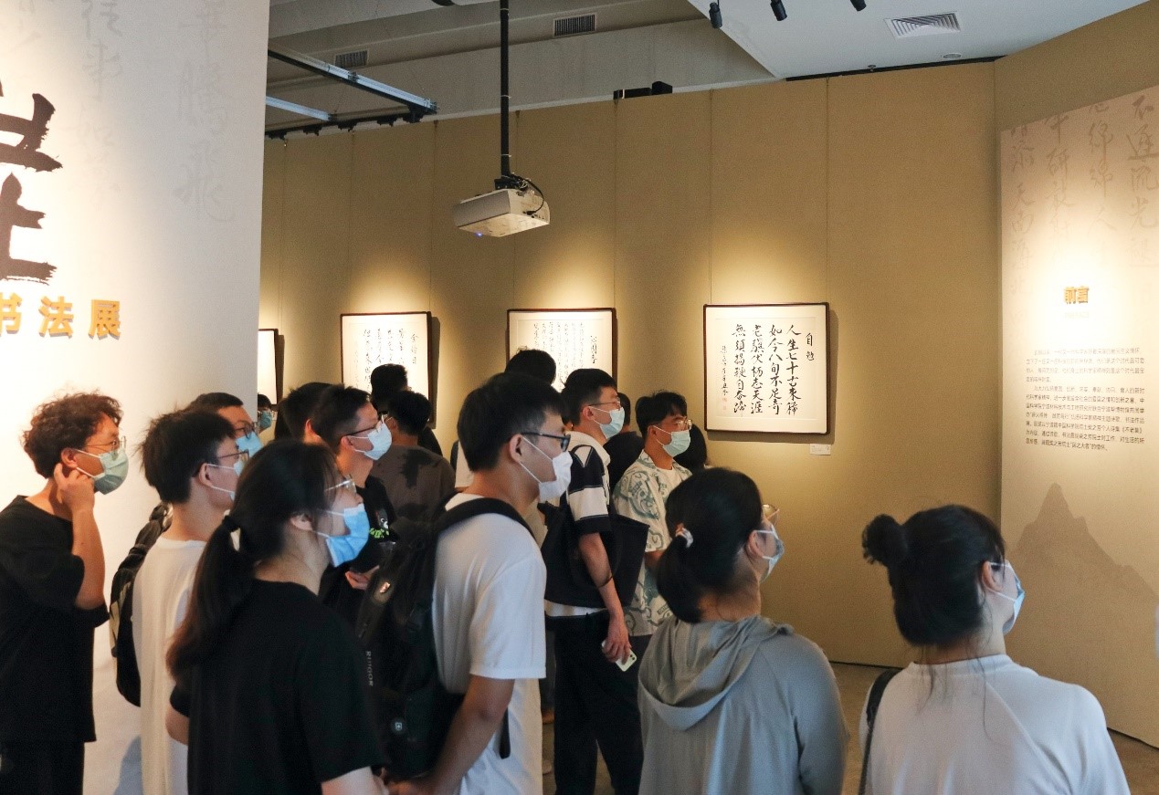 58首诗词记录心路历程 这场院士书法展传递科学家精神|宁波市_新浪