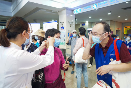 上海市东方医院助聋门诊十岁了 10921人次聋人受益|志愿者|东方市