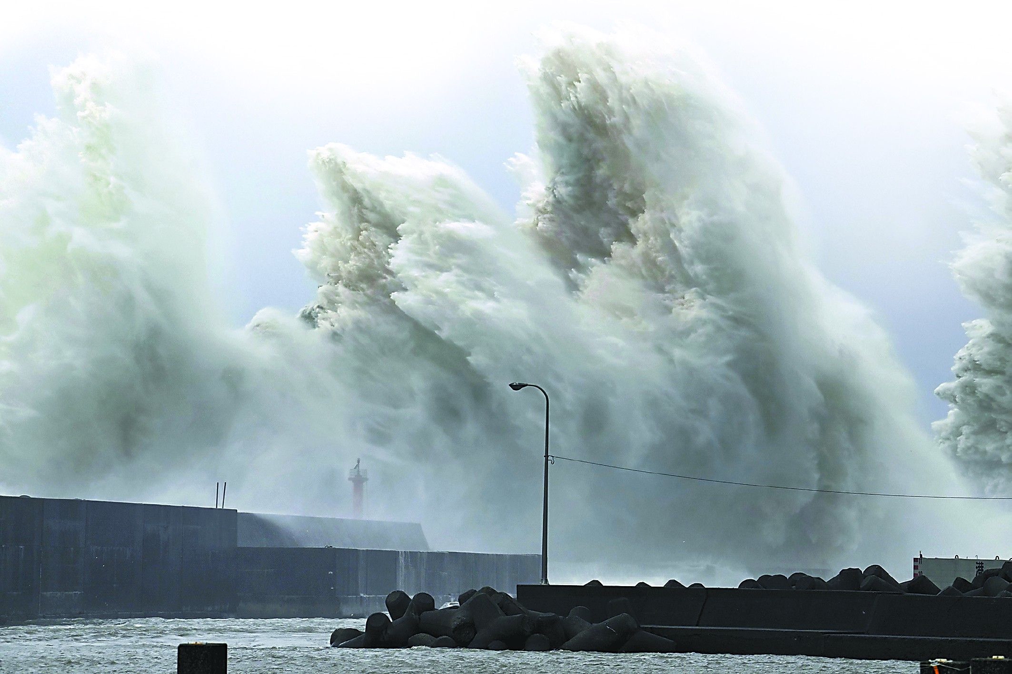 暴雨天气，这些应对方法赶紧转发→|暴雨|积水_新浪新闻