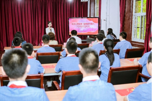 红色讲解员进校园活动专场宣讲在济南育英中学举行休闲区蓝鸢梦想 - Www.slyday.coM