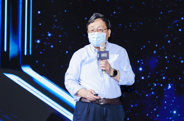 人工语音智能计算器_智能人工机器人_决战人工智能