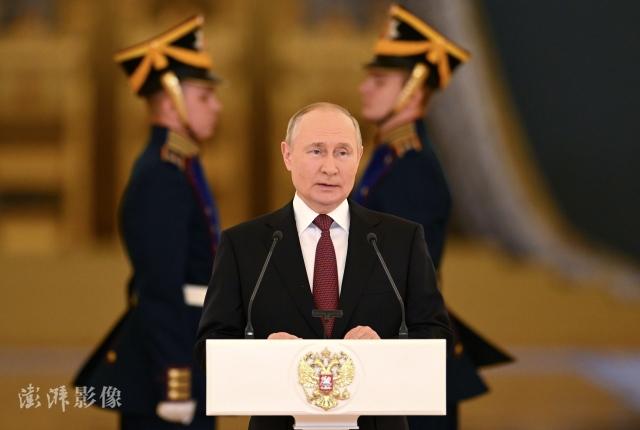 当地时间9月20日，俄罗斯总统普京在接受外国大使递交国书仪式上揭晓讲话 。图自汹涌影像