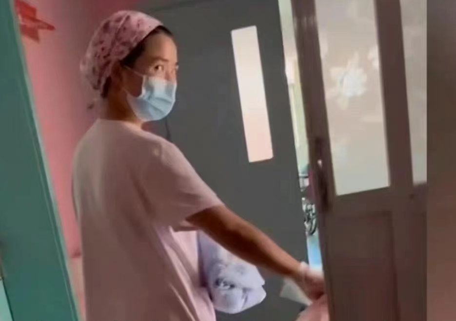 贵州产房的一幕引众怒：“不知道老婆名，还给他生什么孩子？”休闲区蓝鸢梦想 - Www.slyday.coM