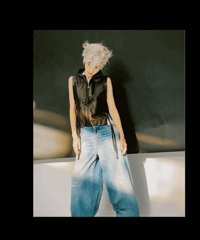 Angelababy银色短发，宛如撕漫男，九尾狐模样同步引热议休闲区蓝鸢梦想 - Www.slyday.coM