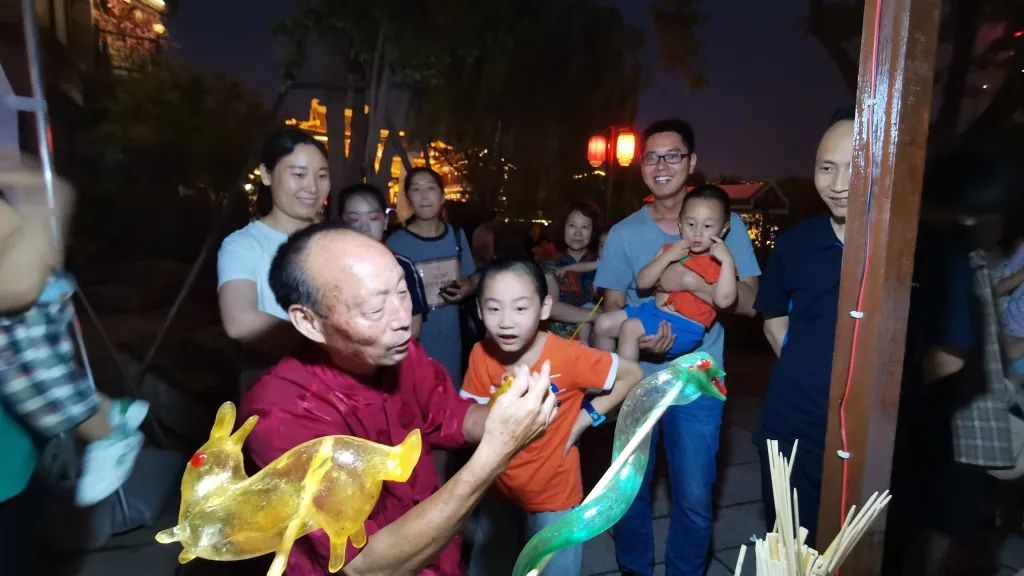 河南洛阳的叫卖声为何让广东梅州的客家人倍感亲切？丨声音里的中国休闲区蓝鸢梦想 - Www.slyday.coM