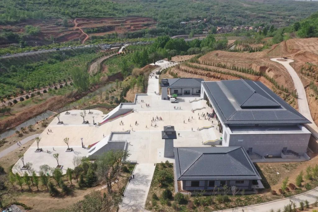 河南洛阳的叫卖声为何让广东梅州的客家人倍感亲切？丨声音里的中国休闲区蓝鸢梦想 - Www.slyday.coM