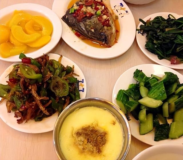 晚餐吃得早与晚餐吃得晚，到底有多大的区别？看看最新的研究显示休闲区蓝鸢梦想 - Www.slyday.coM