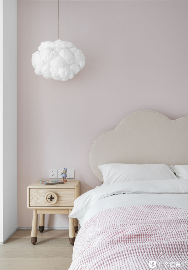 怪不得年轻人都青睐极简风，她205㎡家，空灵洁净，美到了骨子里休闲区蓝鸢梦想 - Www.slyday.coM