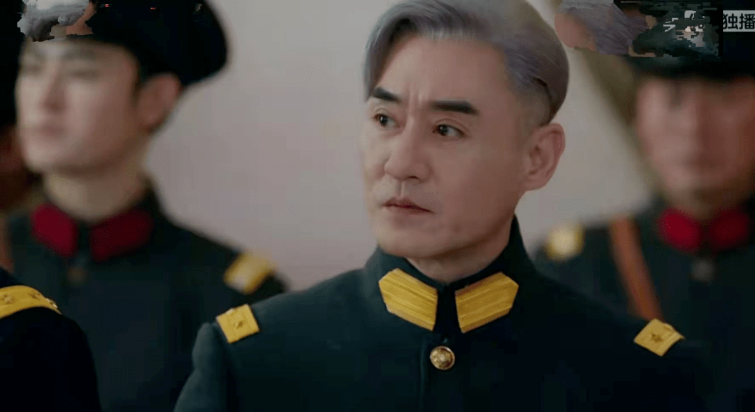 装不下去了！跟老一辈美男同剧争艳，这5位“假美男”现了原形_王一博_成毅_何中华|修庆|王一博|成毅_新浪新闻