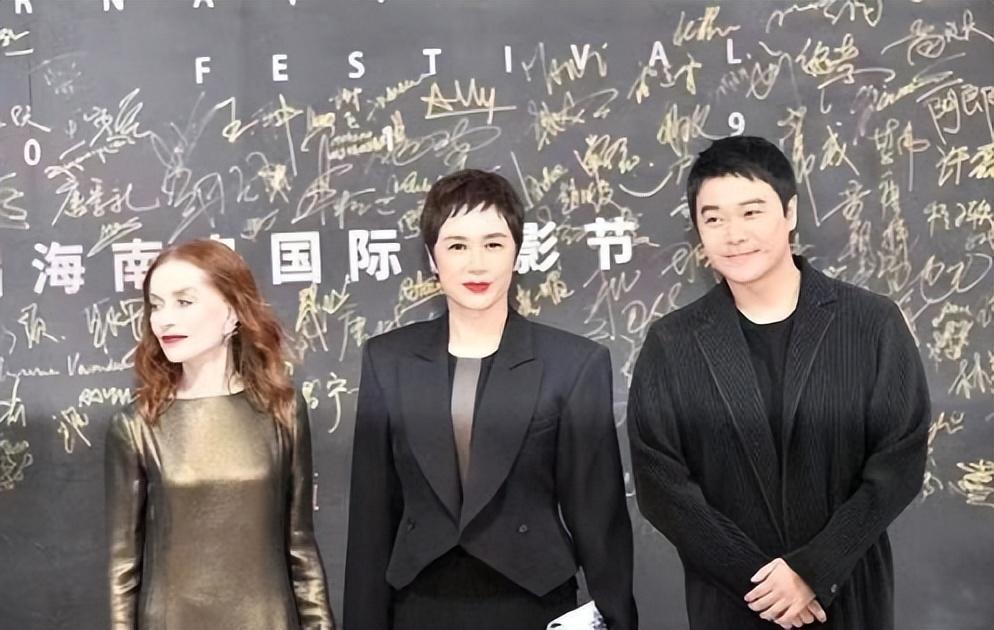 56岁蒋雯丽太惊艳,穿西装配透视内搭霸气性感,气场盖过欧美女星休闲区蓝鸢梦想 - Www.slyday.coM 56岁蒋雯丽太惊艳,穿西装配透视内搭霸气性感,气场盖过欧美女星休闲区蓝鸢梦想 - Www.slyday.coM