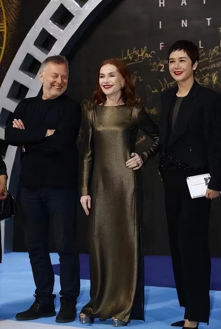 56岁蒋雯丽太惊艳,穿西装配透视内搭霸气性感,气场盖过欧美女星休闲区蓝鸢梦想 - Www.slyday.coM 56岁蒋雯丽太惊艳,穿西装配透视内搭霸气性感,气场盖过欧美女星休闲区蓝鸢梦想 - Www.slyday.coM