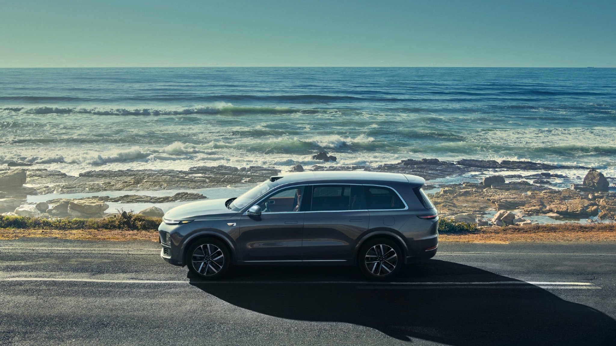 理想l8 月底会来两款车型,同时还会有 l6 和 l7__财经头条