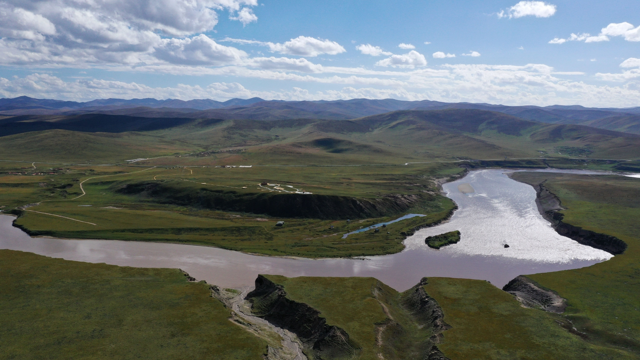 新华全媒+丨秋日“黄河蓄水池”玛曲湿地 每次定格都美若壁纸休闲区蓝鸢梦想 - Www.slyday.coM
