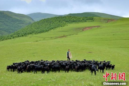 镜头下的大凉山：走进“川滇明珠”——会东县休闲区蓝鸢梦想 - Www.slyday.coM