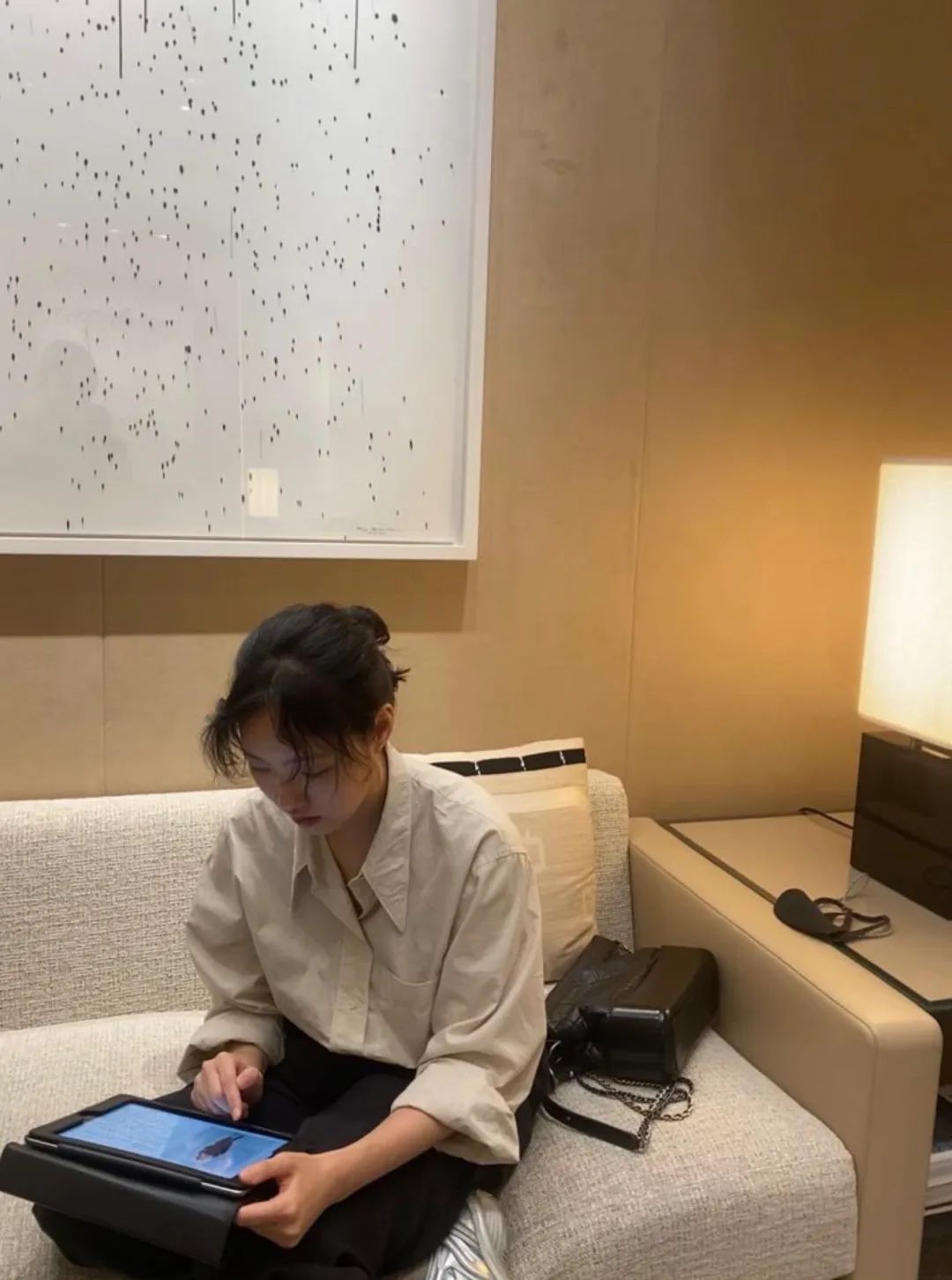 初看不惊艳，再看移不开眼，“第二眼美人”的秘密都在这里了休闲区蓝鸢梦想 - Www.slyday.coM