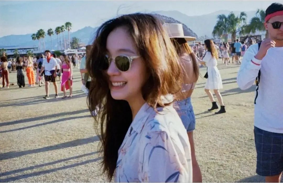 初看不惊艳，再看移不开眼，“第二眼美人”的秘密都在这里了休闲区蓝鸢梦想 - Www.slyday.coM