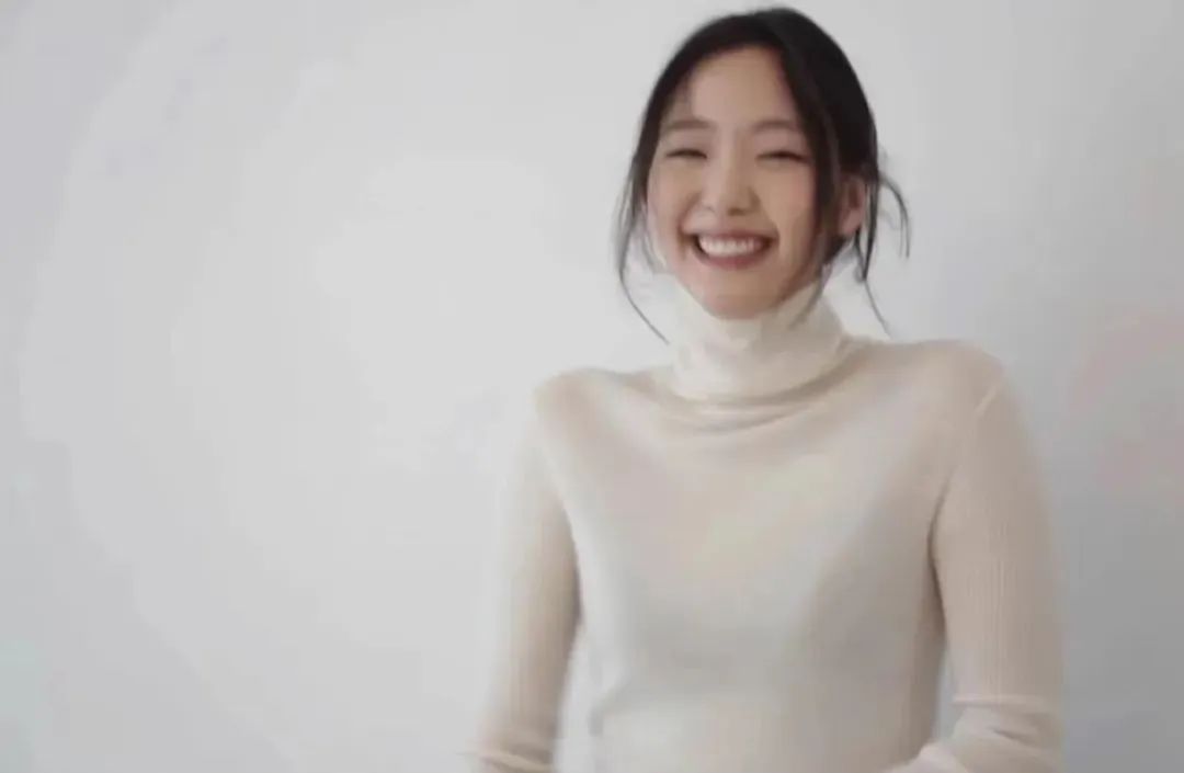 初看不惊艳，再看移不开眼，“第二眼美人”的秘密都在这里了休闲区蓝鸢梦想 - Www.slyday.coM