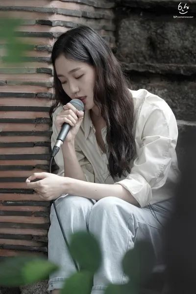 初看不惊艳，再看移不开眼，“第二眼美人”的秘密都在这里了休闲区蓝鸢梦想 - Www.slyday.coM