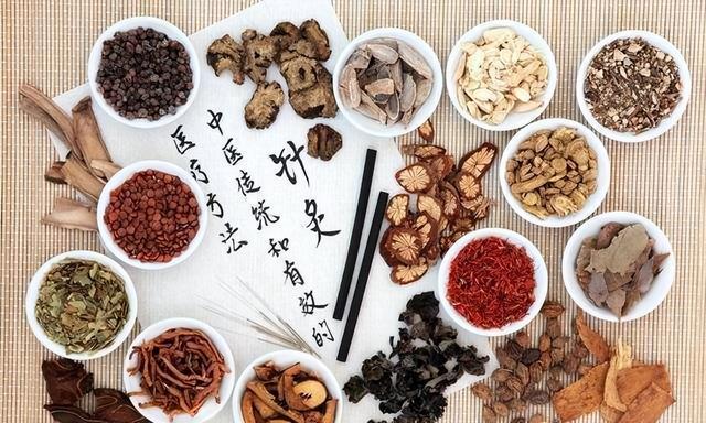 强直性脊柱炎，不再是“不死的癌症”，中西医都可治了休闲区蓝鸢梦想 - Www.slyday.coM