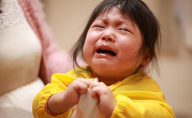 幼儿园老师指出：孩子在校乖，回家难带的4个原因，不都是坏事休闲区蓝鸢梦想 - Www.slyday.coM