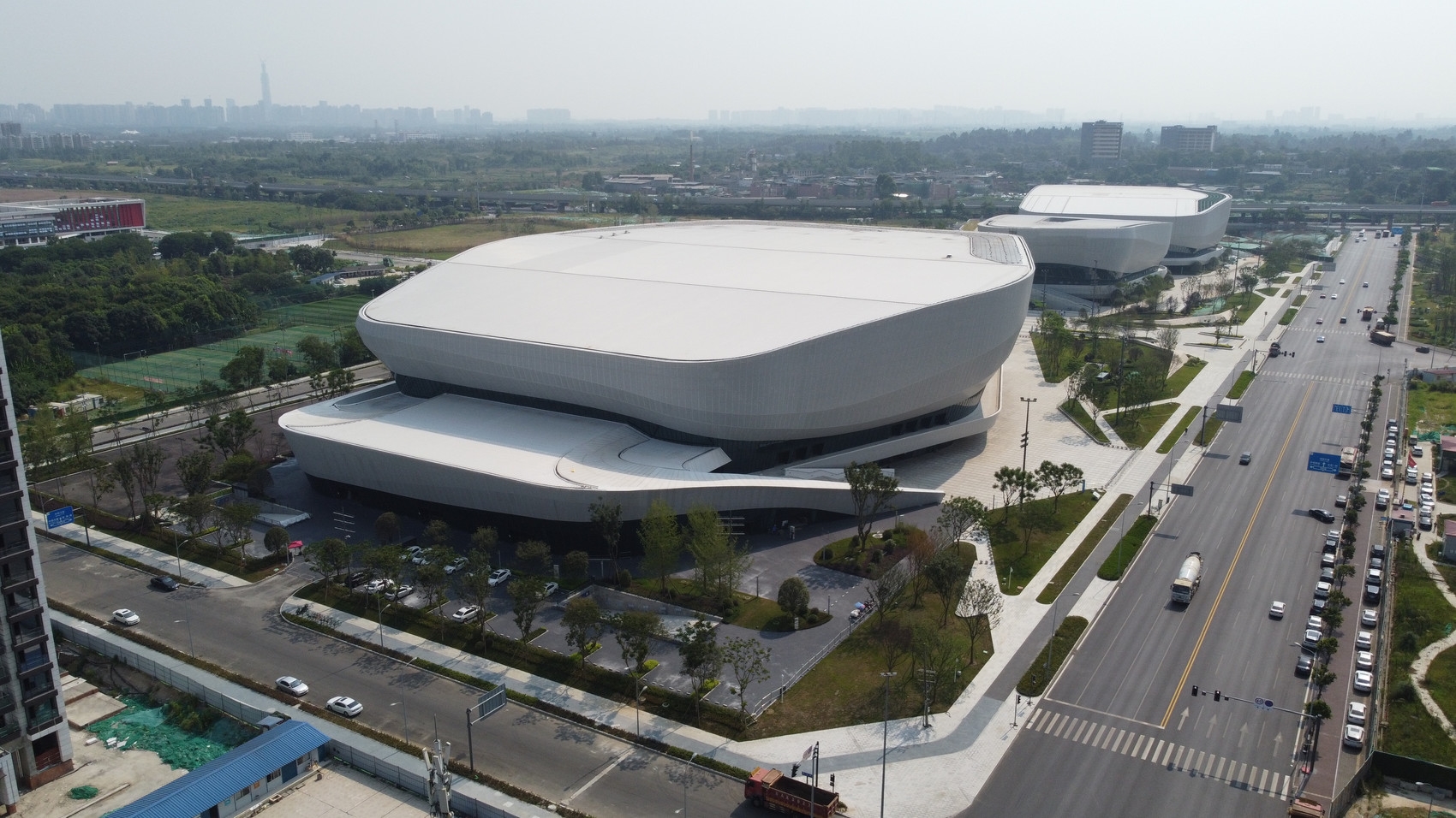 画廊 重庆巴南体育场外立面改造 / 都市架构 - 1