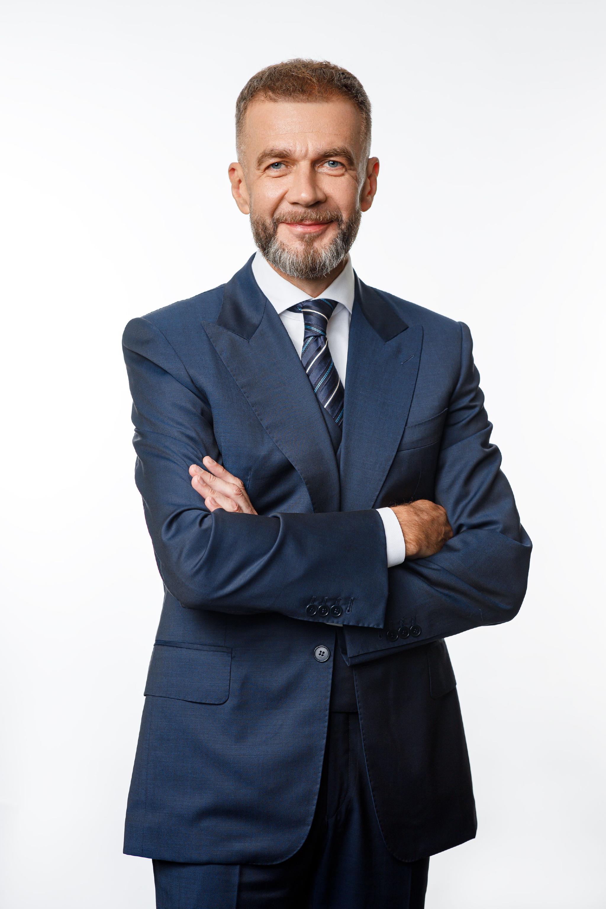 俄罗斯西布尔公司执行董事利亚霍维奇我们正在使用人民币结算