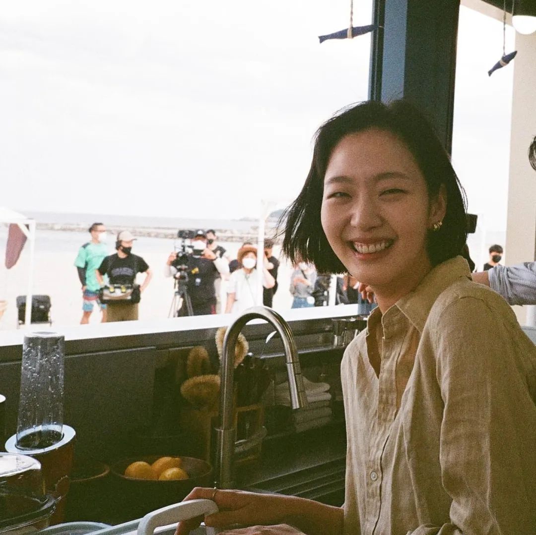 初看不惊艳，再看移不开眼，“第二眼美人”的秘密都在这里了休闲区蓝鸢梦想 - Www.slyday.coM