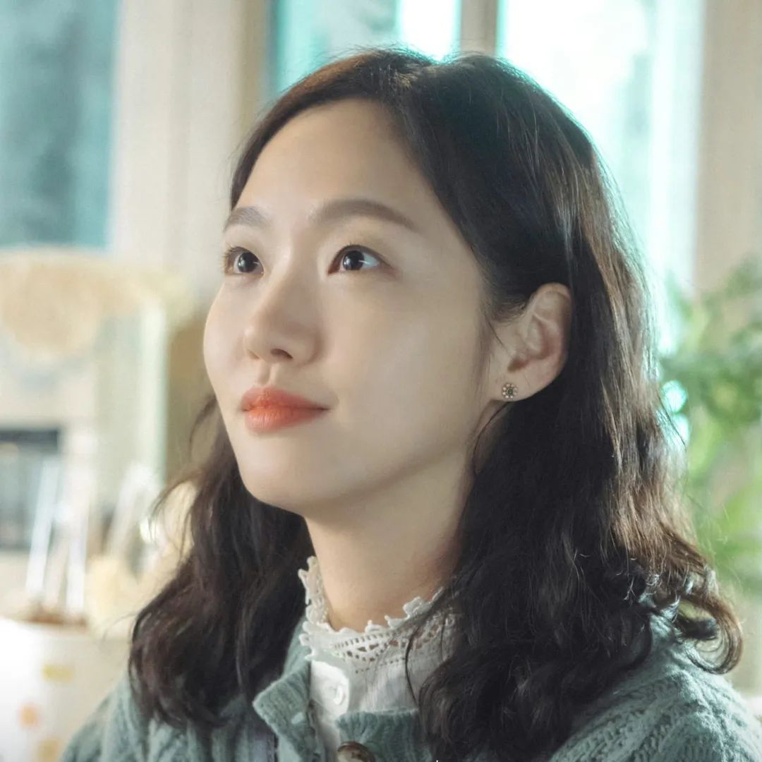 初看不惊艳，再看移不开眼，“第二眼美人”的秘密都在这里了休闲区蓝鸢梦想 - Www.slyday.coM