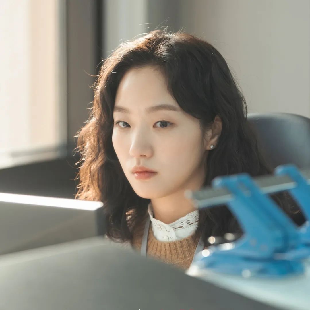 初看不惊艳，再看移不开眼，“第二眼美人”的秘密都在这里了休闲区蓝鸢梦想 - Www.slyday.coM