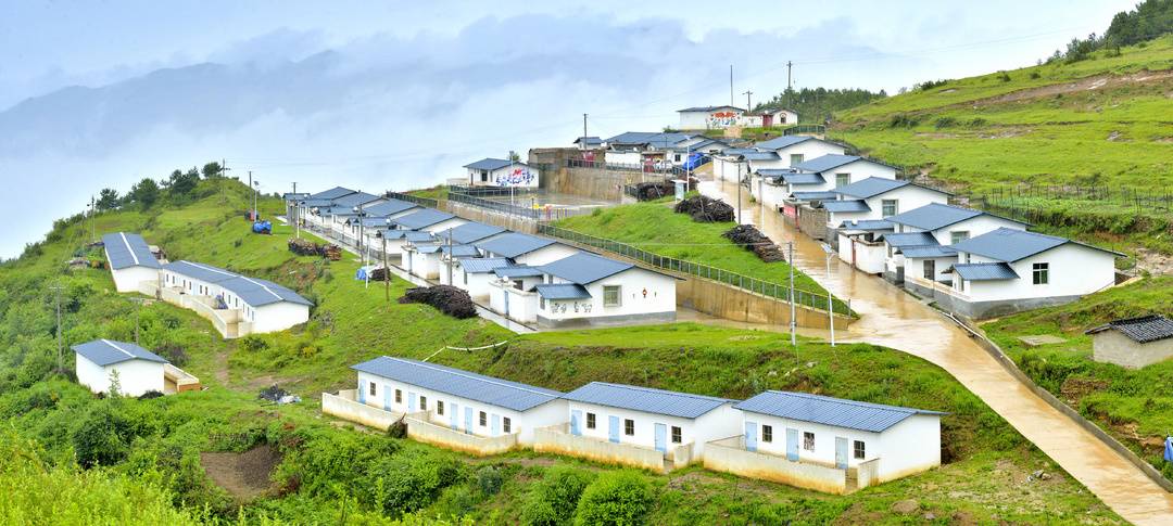 镜头下的大凉山：凉山州成立70周年县市风采——会东县休闲区蓝鸢梦想 - Www.slyday.coM