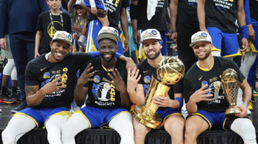 最后一舞!伊戈达拉宣布回归勇士,隔空喊话库里:最后一年了休闲区蓝鸢梦想 - Www.slyday.coM 最后一舞!伊戈达拉宣布回归勇士,隔空喊话库里:最后一年了休闲区蓝鸢梦想 - Www.slyday.coM