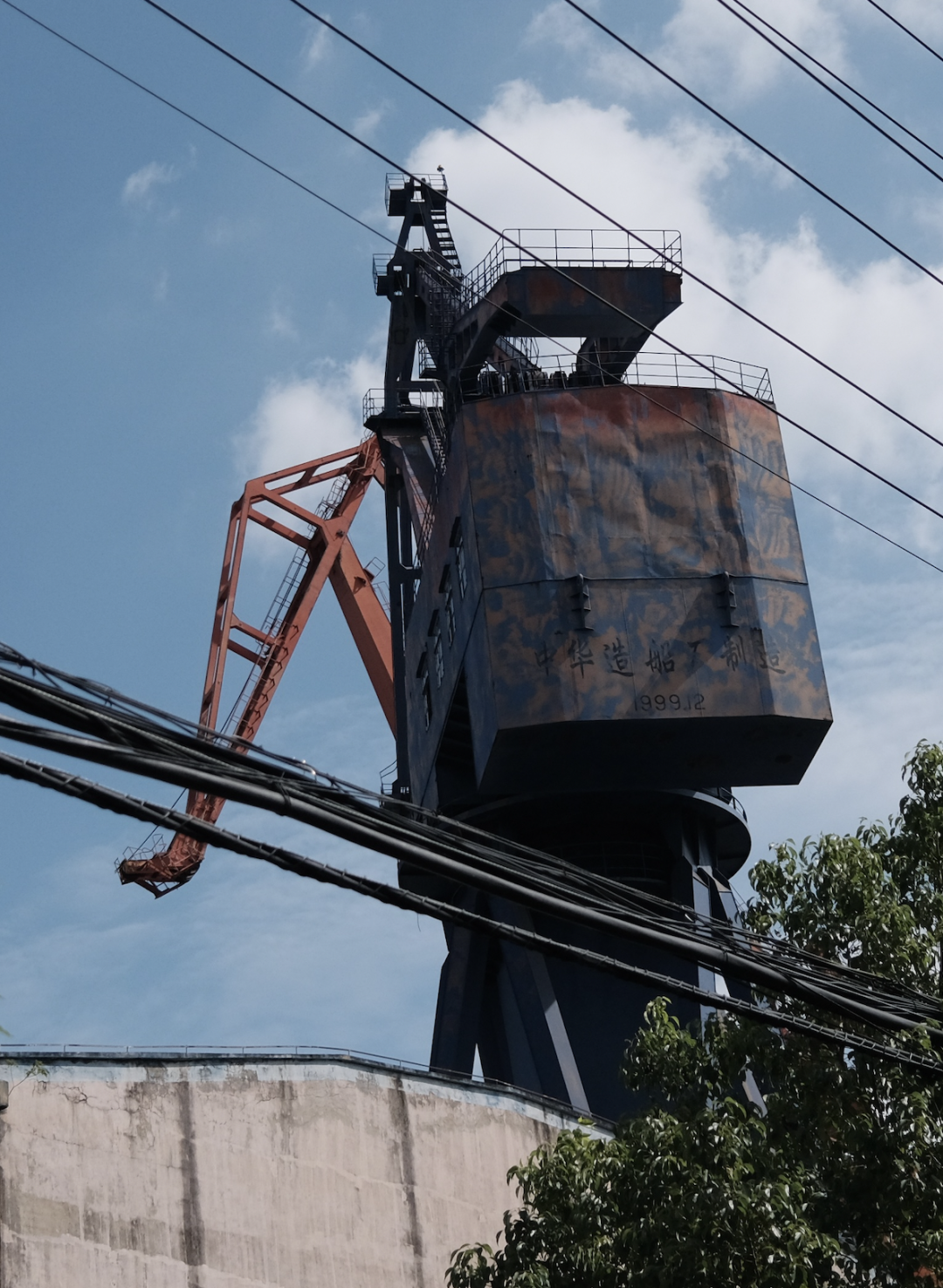 上海市中心最魔幻的一个角落__财经头条