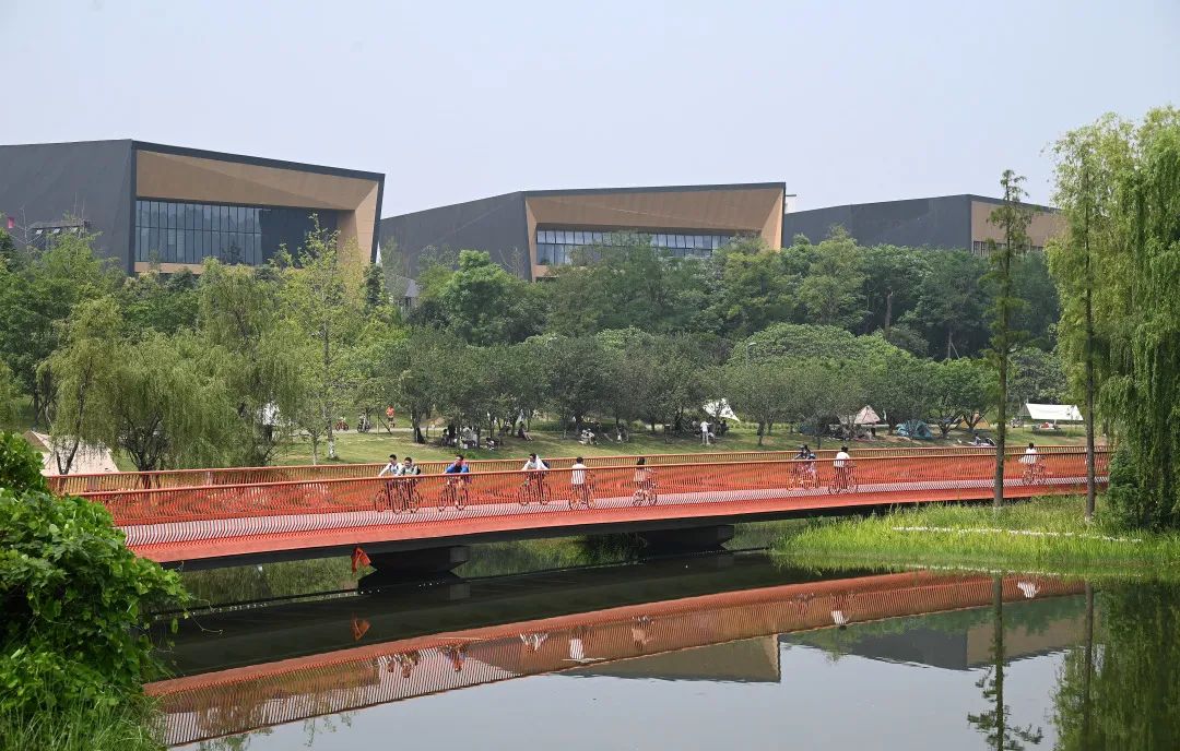 热血回归！以燃烧的城市运动基因休闲区蓝鸢梦想 - Www.slyday.coM