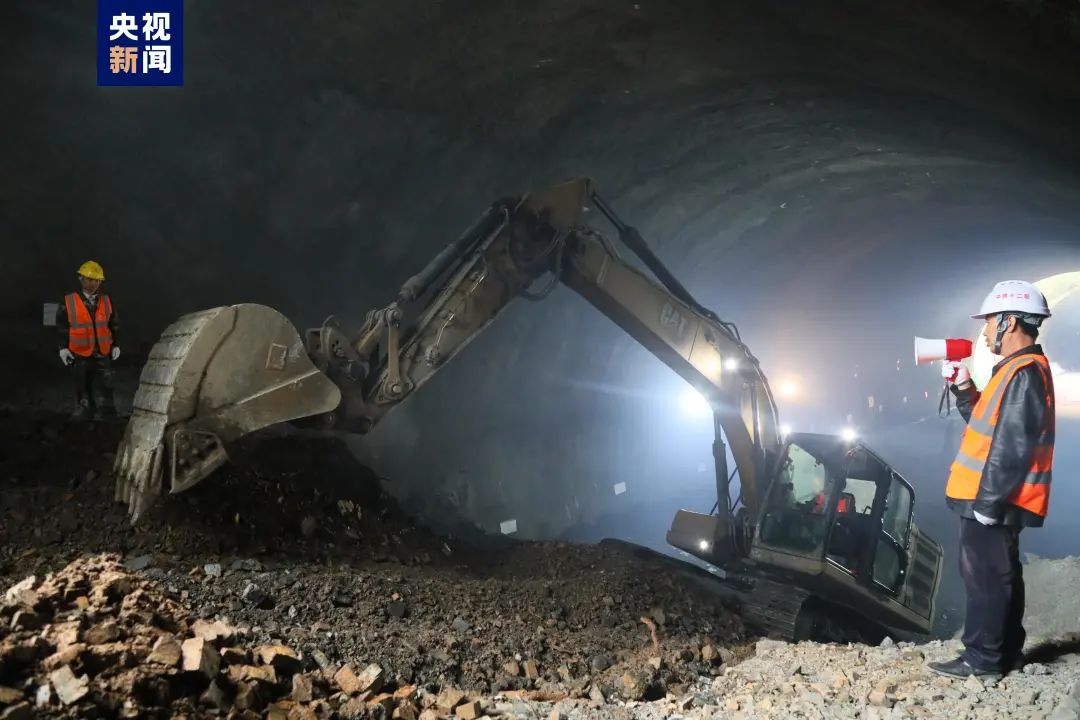 昆明⇋重庆2小时！渝昆高铁最新消息来了！休闲区蓝鸢梦想 - Www.slyday.coM