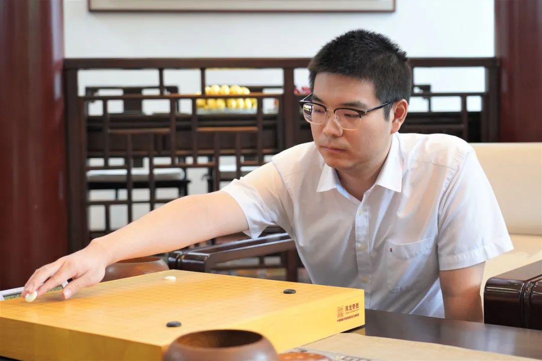 走过人生起伏,芈昱廷加冕中国围棋第11位"天元"|芈昱廷_新浪财经_新浪