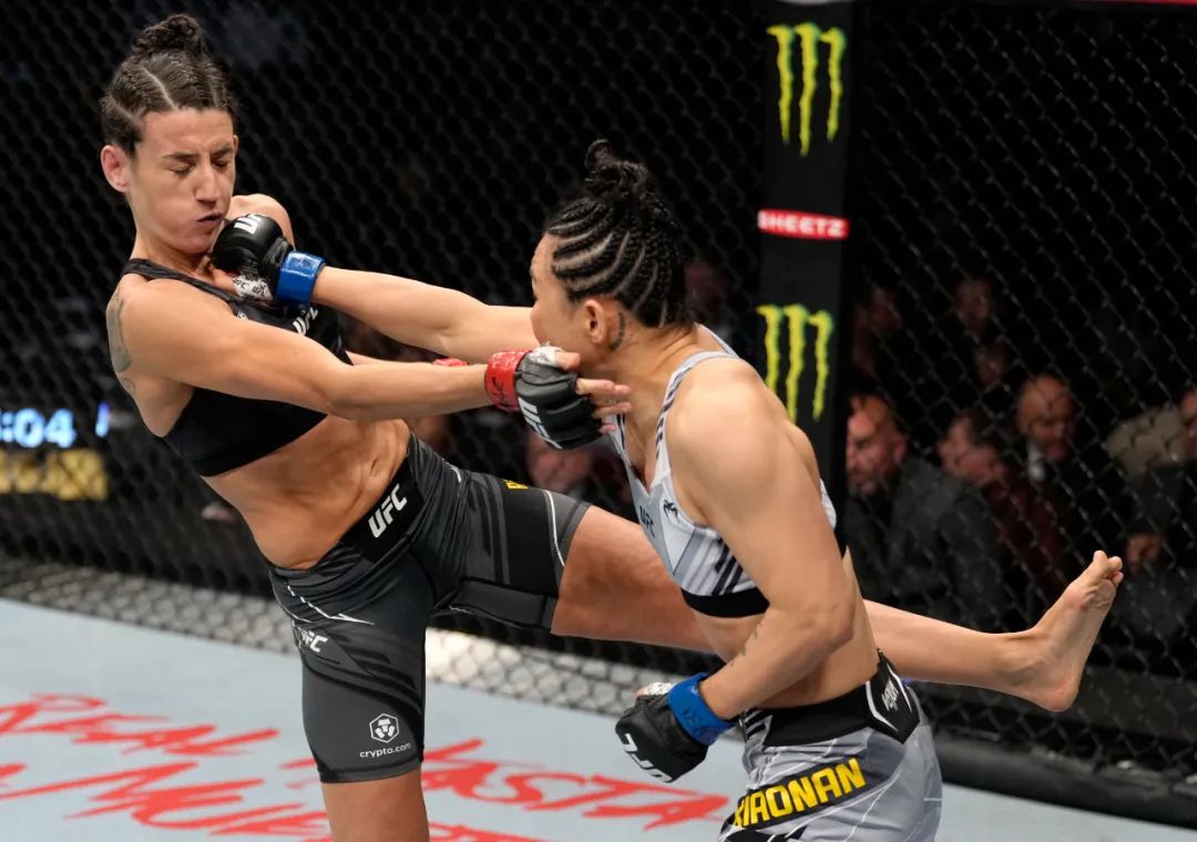 接近挑战权？闫晓楠VS邓恩将是关键对决！休闲区蓝鸢梦想 - Www.slyday.coM