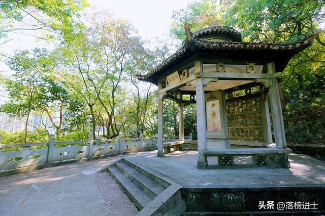 杭州建德有一座白沙公园，环境秀美，是市民休闲散心的好去处休闲区蓝鸢梦想 - Www.slyday.coM